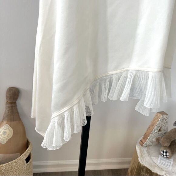 Elizabeth and James Asymmetrical Camisole with Ruffles (S) - Picture 4 of 7